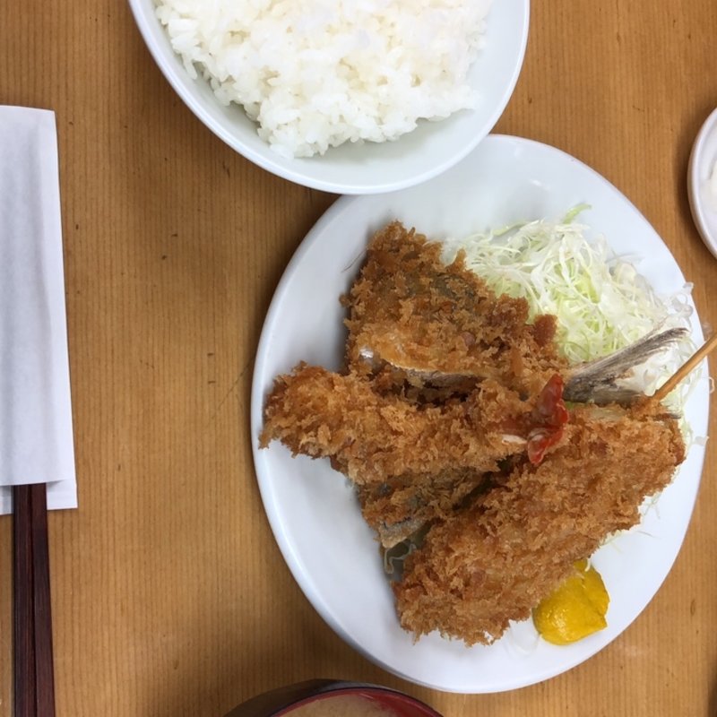 ミックスフライ定食(とんかつ 山家)