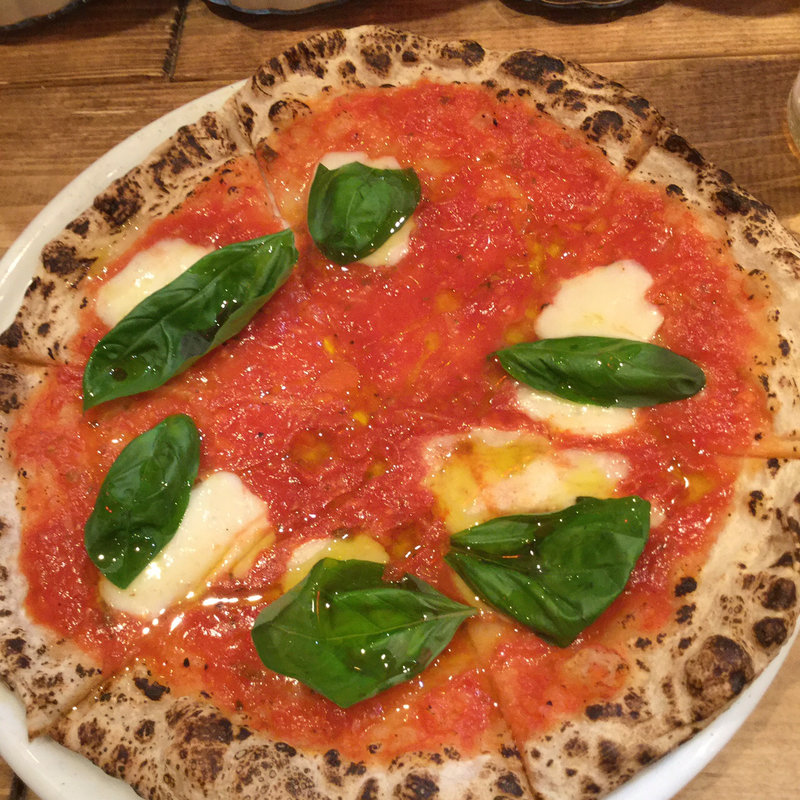 Pizza Margarita(La Pizzarnya Meru tekkiri osso)