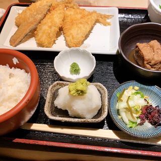 アジフライ定食 京ばし松輪 きょうばしまつわ の口コミ一覧 おいしい一皿が集まるグルメコミュニティサービス Sarah