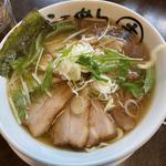 あご正油チャーシュー麺