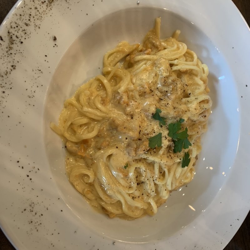 丸ごと箱ウニのクリームタリオリーニ(Osteria Gru)