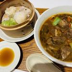 麻辣台湾牛肉麺(騒豆花 上野店)