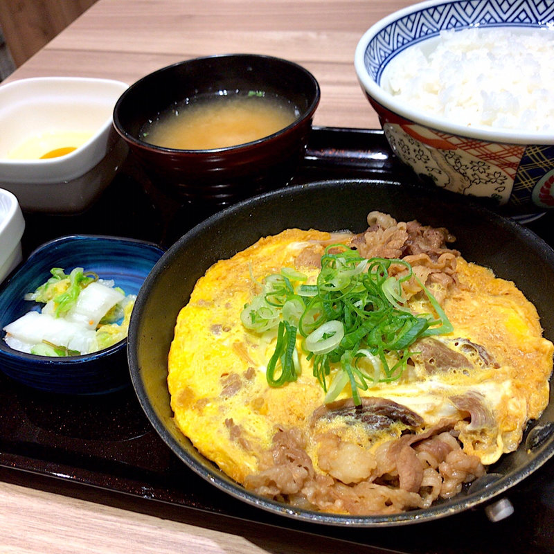 月見牛とじ御膳(吉野家 仙台河原町店 )