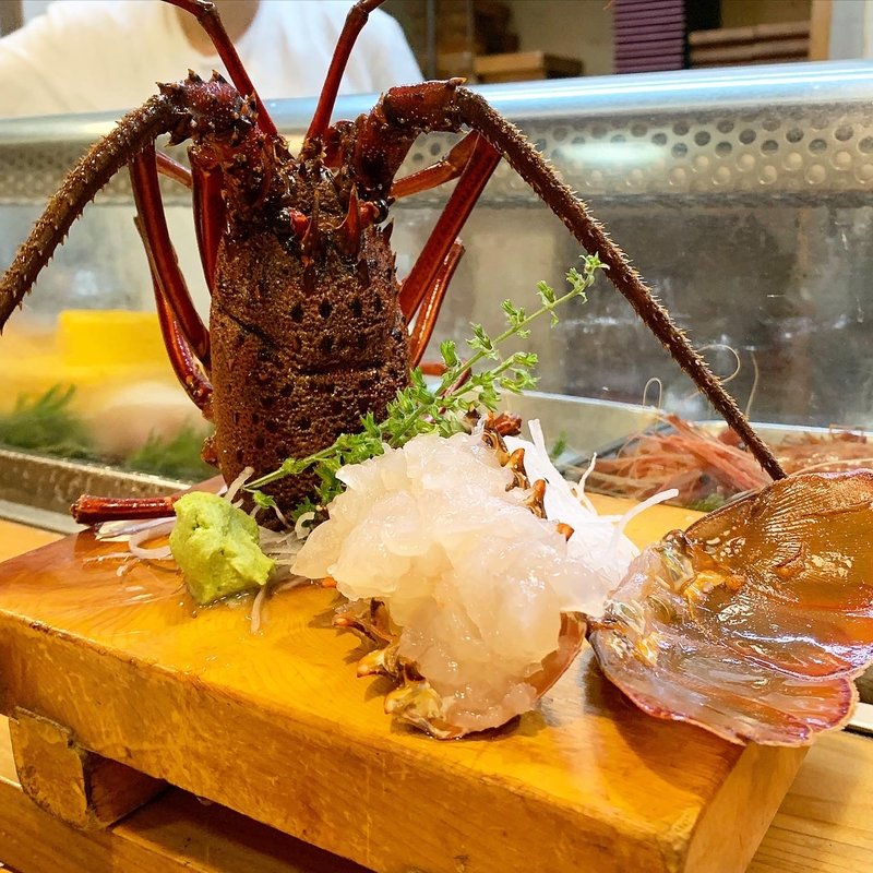 伊勢海老の造り(鮨新)