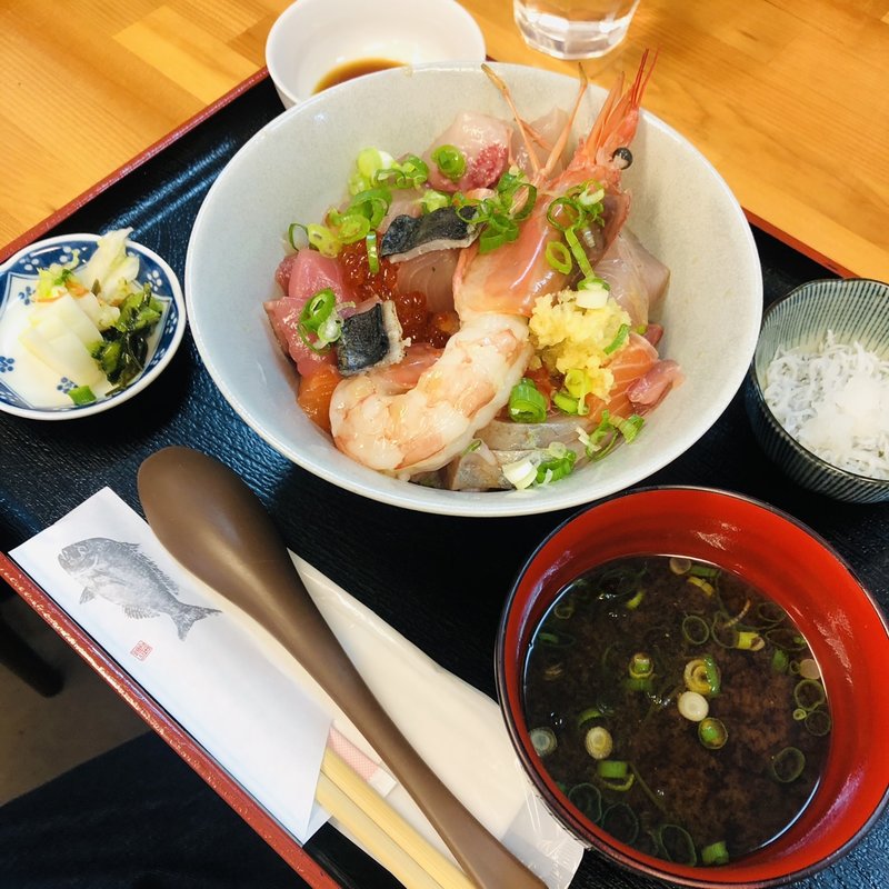 海鮮漬け丼定食(お食事処　海鮮かわさき)