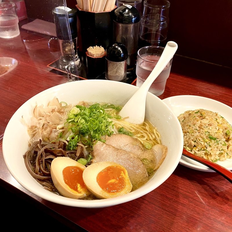 十字星らーめん(らーめん ミナミ十字星 本町店)