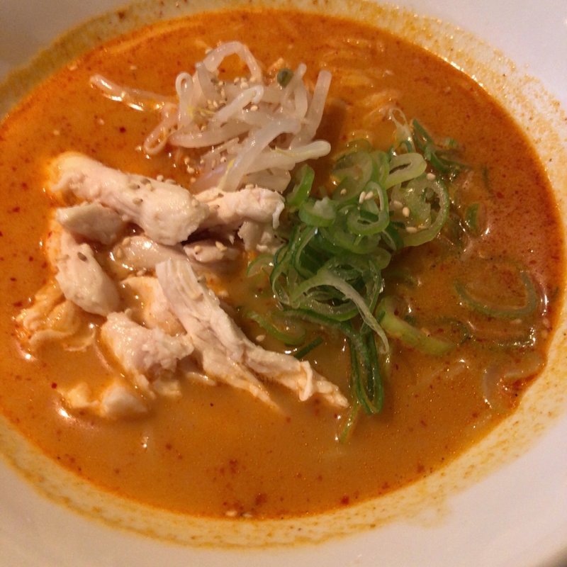 旨辛鶏白湯ラーメン(水炊き・焼き鳥 とりいちず 五反田西口店  )