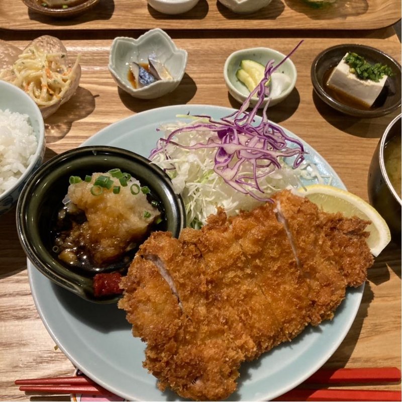 チキンカツおろしポン酢定食(西荻もがめ食堂)