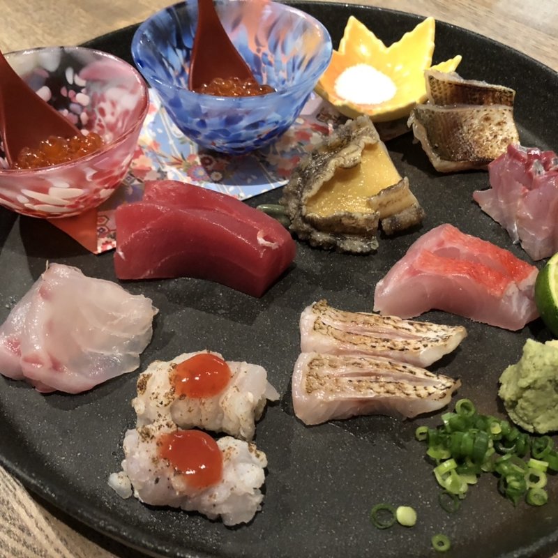 刺身盛り合わせ(オ山ノ活惚レ)