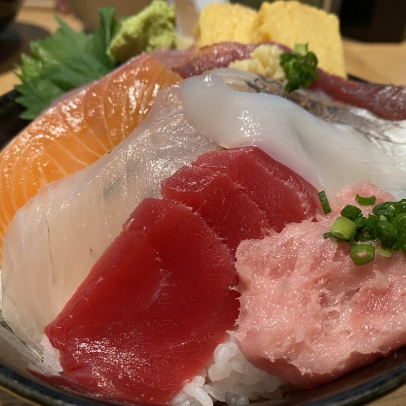 海鮮丼(板前寿司 新橋店)