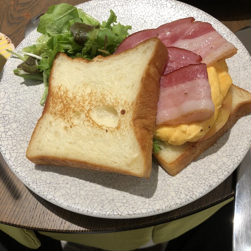 たまごとミルクのまちあわせ(パンとエスプレッソとまちあわせ)