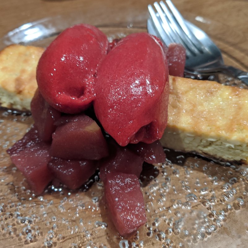 ラビーニャチーズケーキ(金剛商店138番地 )