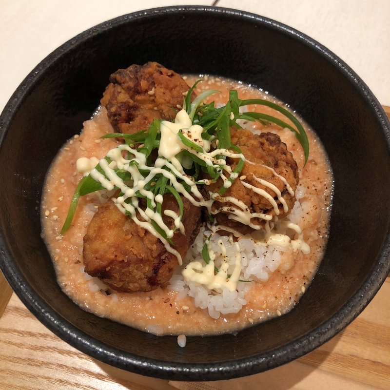 明太子とろろと旨味唐揚げ丼 (自然薯とろろ丼専門店 黒十ヤ 阪急西宮ガーデンズ店)