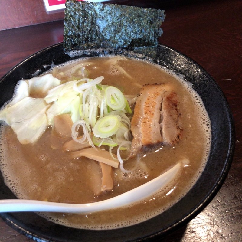 濃厚豚骨魚介ラーメン(めん屋 いなば （めんやいなば）)