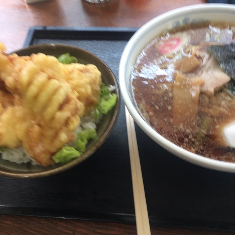 ラーメン＋鳥天丼(つばめ)