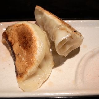 焼き餃子2個(柳麺まる重)