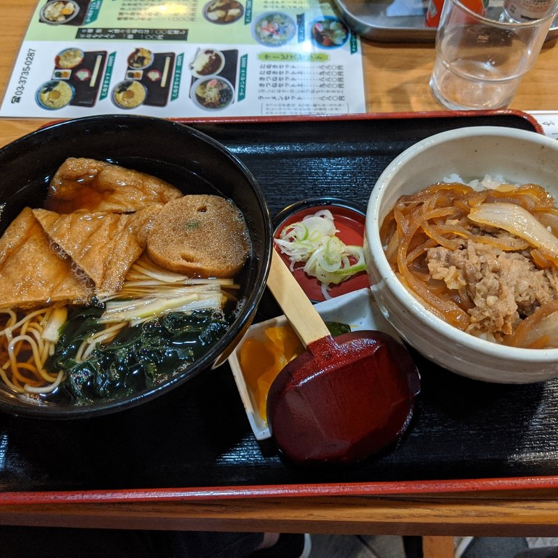 半きつねそば+牛丼(一力 蒲田店)