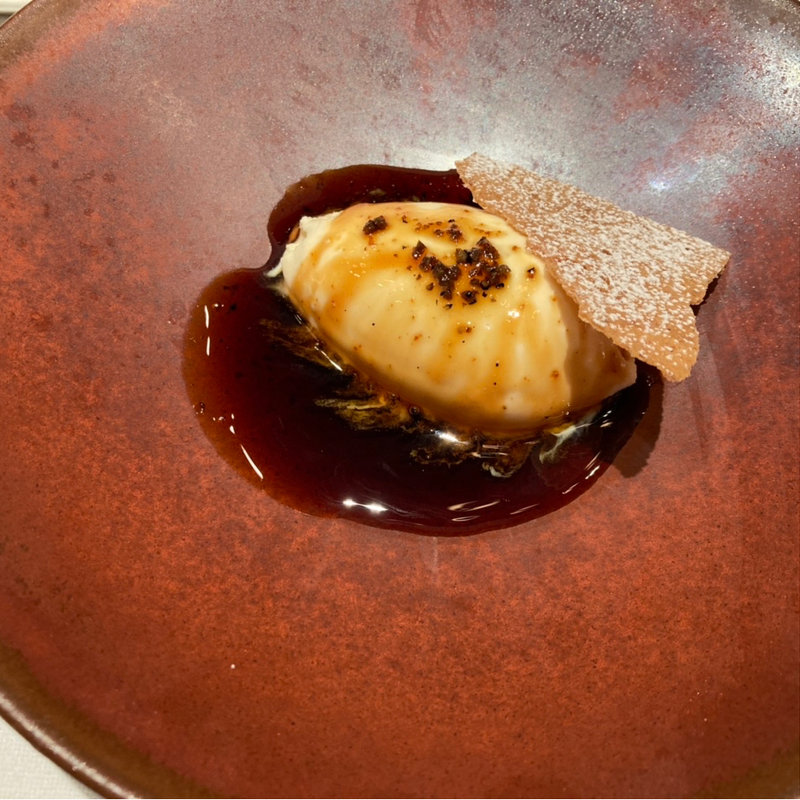 濃厚なバニラアイスとトリュフキャラメル(Terres de Truffes, Tokyo （テール・ド・トリュフ東京）)