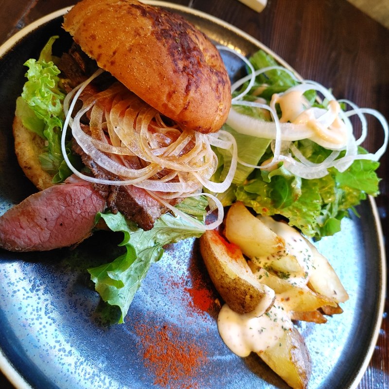 ラム肉のフォカッチャ(glam)