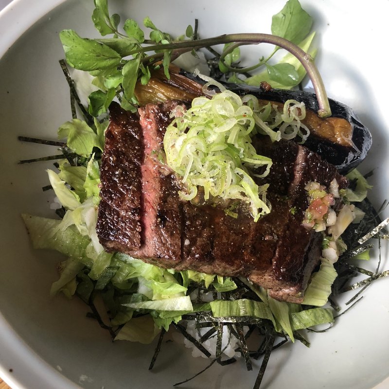 ステーキ丼(つばめや 和牛グリル（ステーキハウス）)