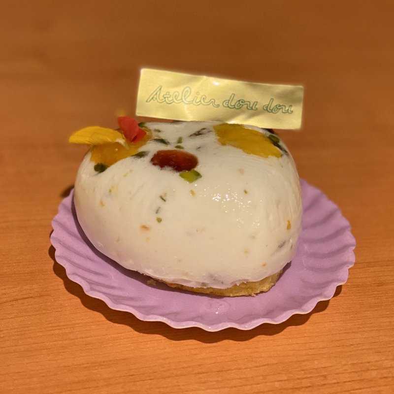 はちみつとブラッドオレンジのムース(洋菓子 アトリエドゥドゥ)