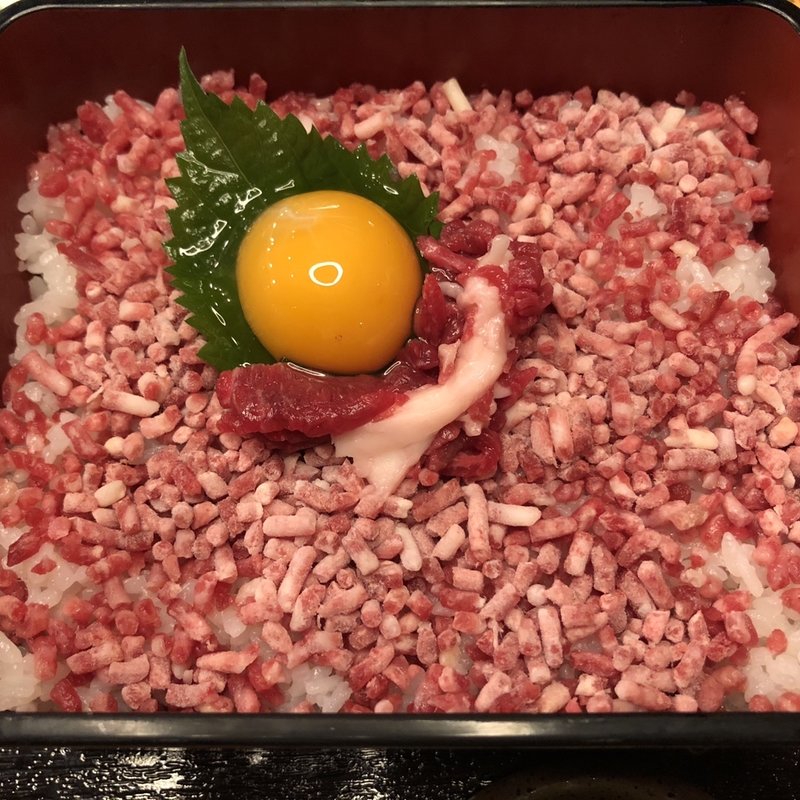 馬肉大トロ重(馬菜銀座本店)