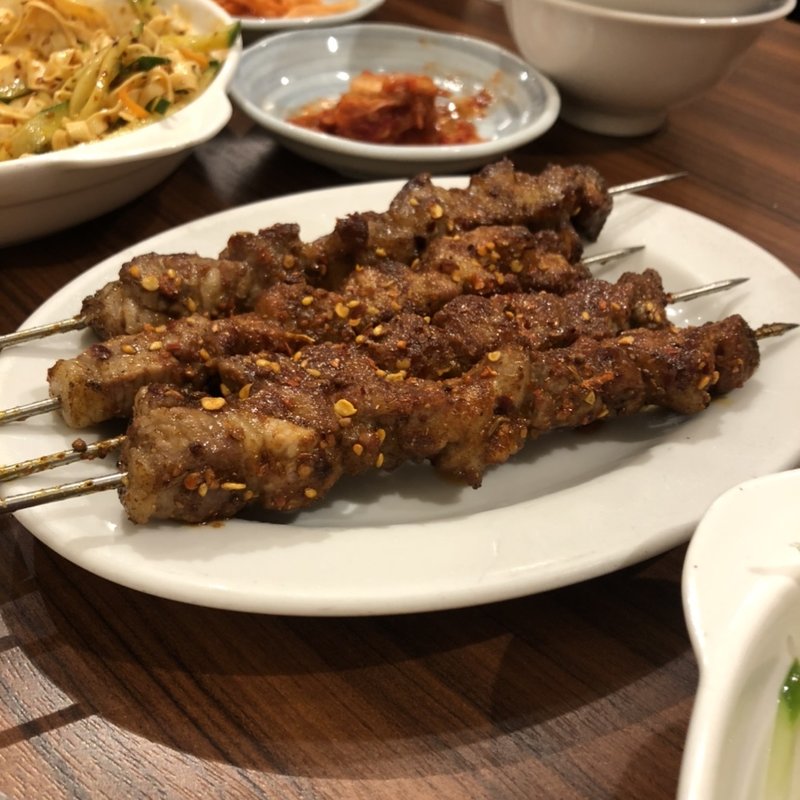 ラムの串焼き(故郷味 上野店 （フルサトアジ）)