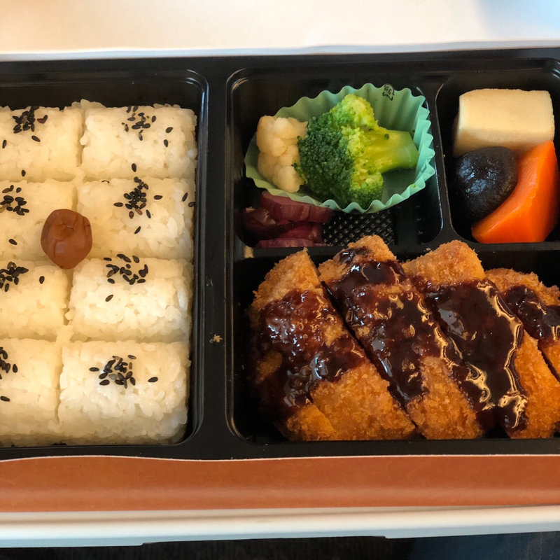 味噌カツ弁当(東海キヨスク ギフトキヨスク名古屋幹南)