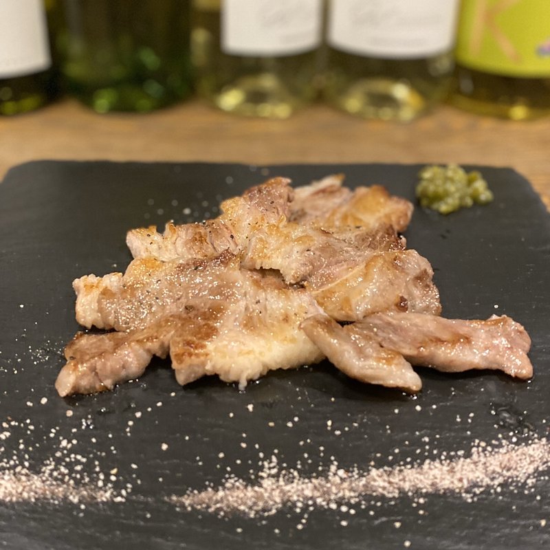 伊賀牛カルビ炙り焼き(ニクバルエス)