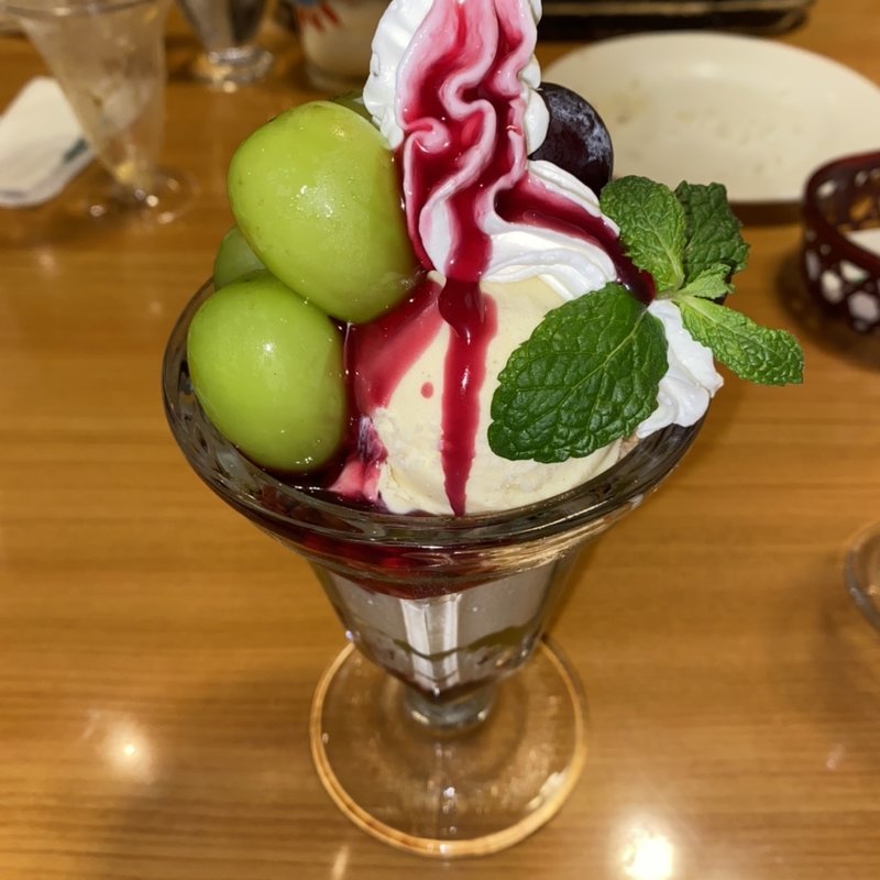 ぶどうパフェ(さわやか富士鷹岡店 )