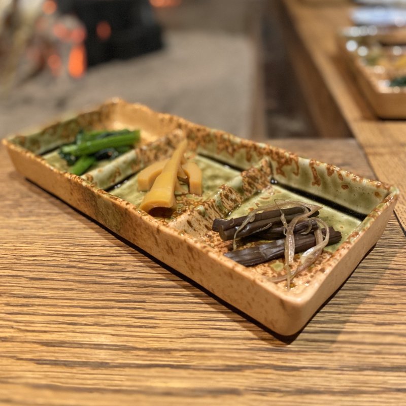 前菜三種盛り合わせ(ほうれん草お浸し、蕨醤油漬け、寝曲がり竹土佐煮)(柳家)