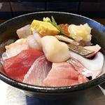 豪快海鮮丼(魚屋鮨しん)