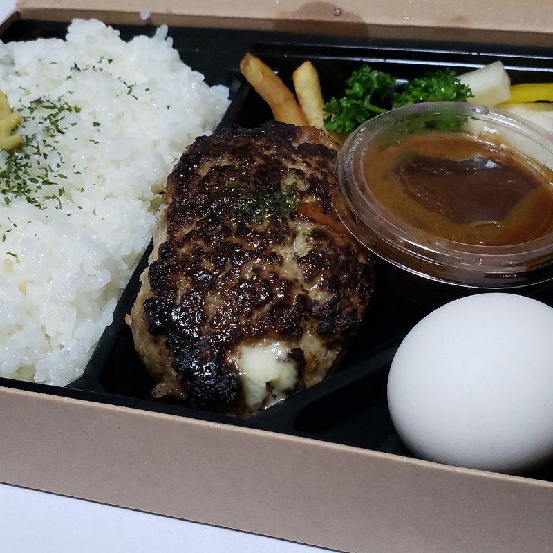 モッツァレラチーズハンバーグ(ハンバーグ　Will)