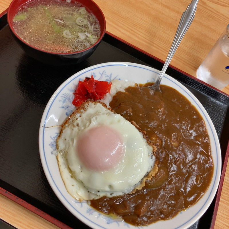 カレーライス（目玉焼き付）(味のふたば)