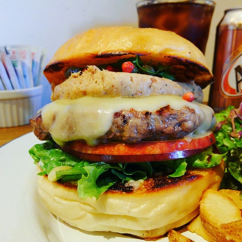 豚肉のリエットとりんごのハンバーガー(HELLO NEW DAY Hamburger)