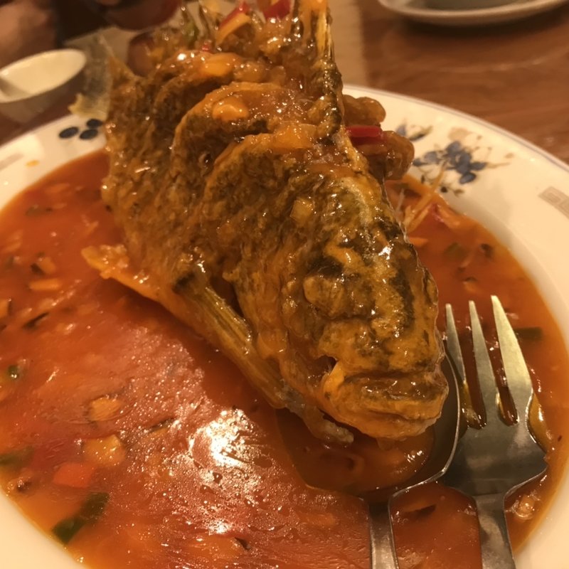 黄ヒレ鯛唐揚げ甘酢餡掛け(華錦飯店)