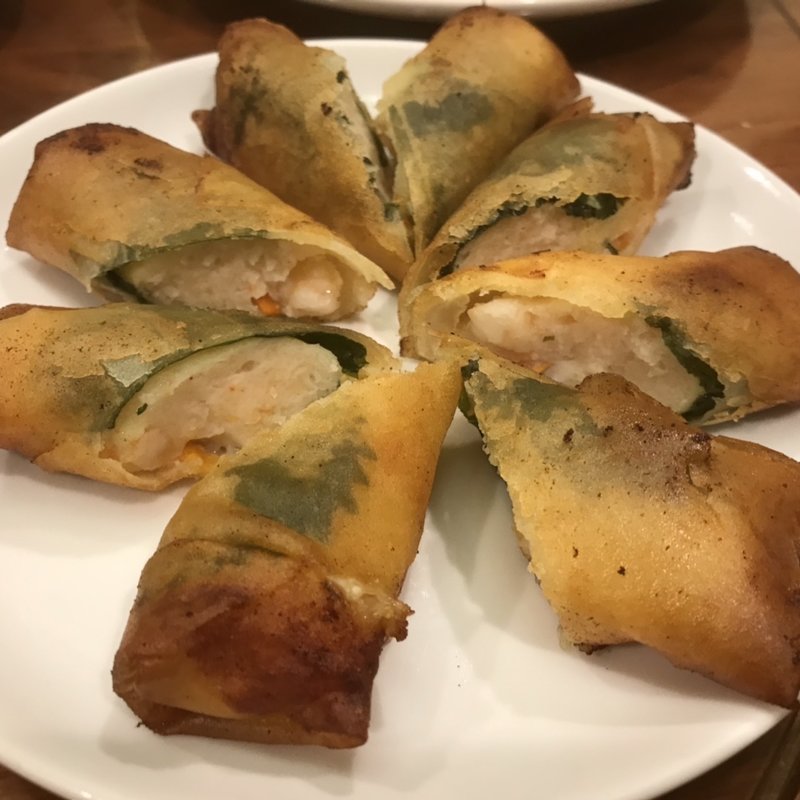 海老の大葉包み春巻き(華錦飯店)