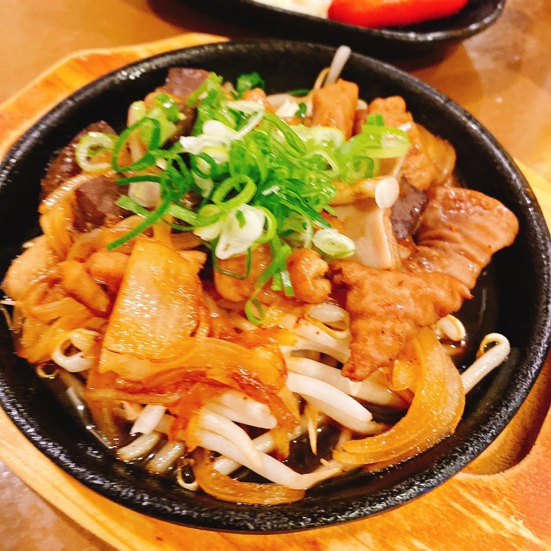 ホルモン焼き(豚)(立ち呑み酒場あきまる a-gogo)