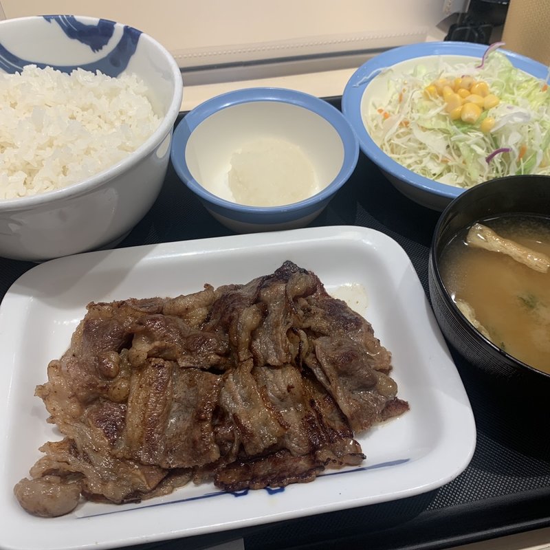 カルビ焼肉定食(松屋 新宿大ガード店 )