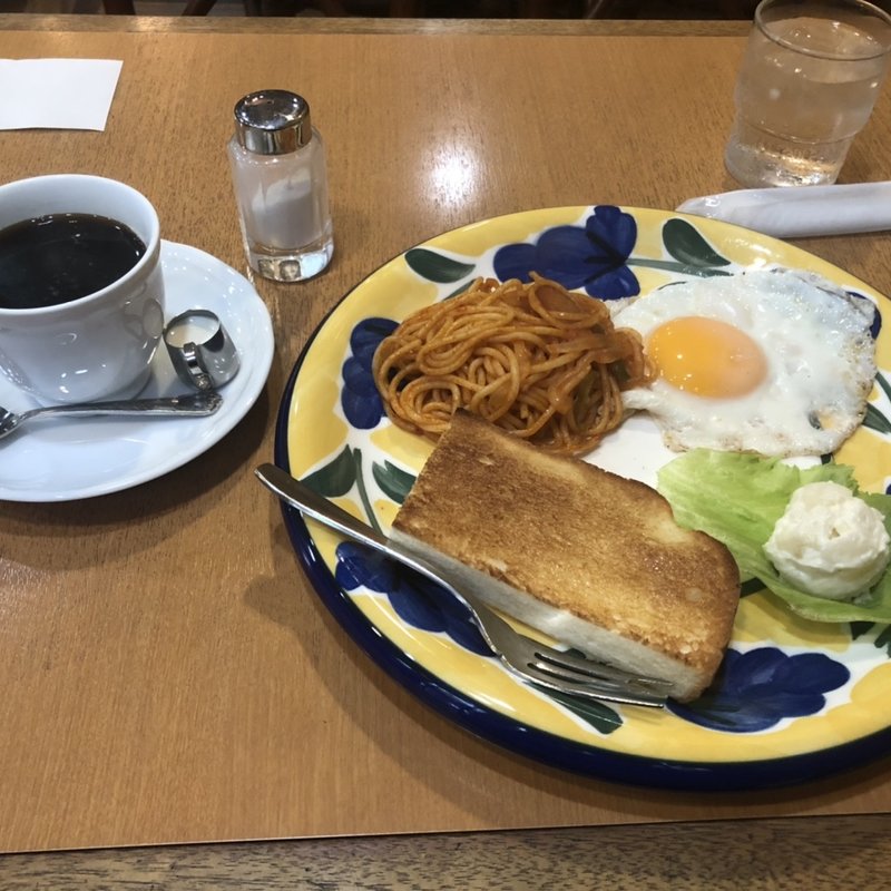 目玉焼きセット（モーニング）(あいしん珈琲店湊川店)