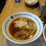 博多醤油拉麺