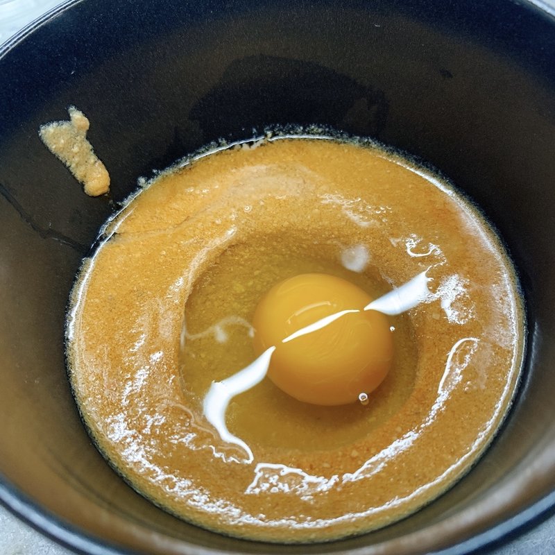 鮟肝ソースW.生卵(覆麺 智 （ふくめん とも【旧店名】覆麺）)