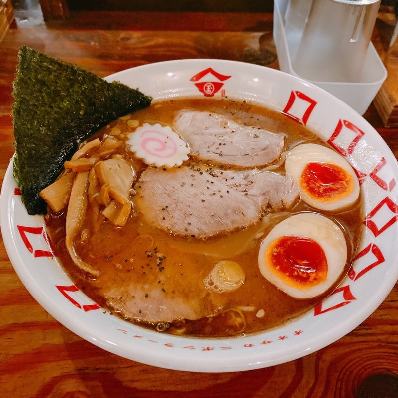 醤油ラーメン(にぼしらーめん 三代目 玉五郎 梅田第三ビル店 （さんだいめ たまごろう）)