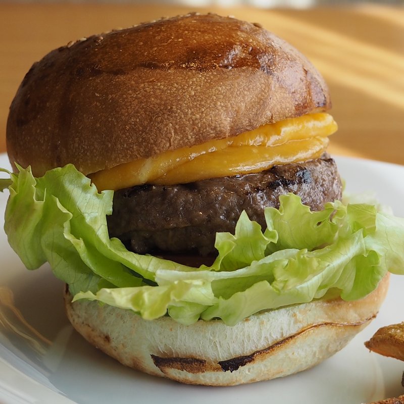 炭焼きチーズバーガー(炭焼きレストランさわやか 掛川インター店 （スミヤキレストランサワヤカ）)