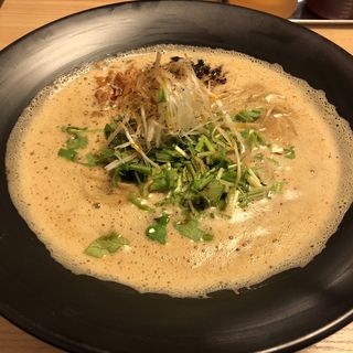 ふわふわ羊担々麺(自家製麺 MENSHO TOKYO)