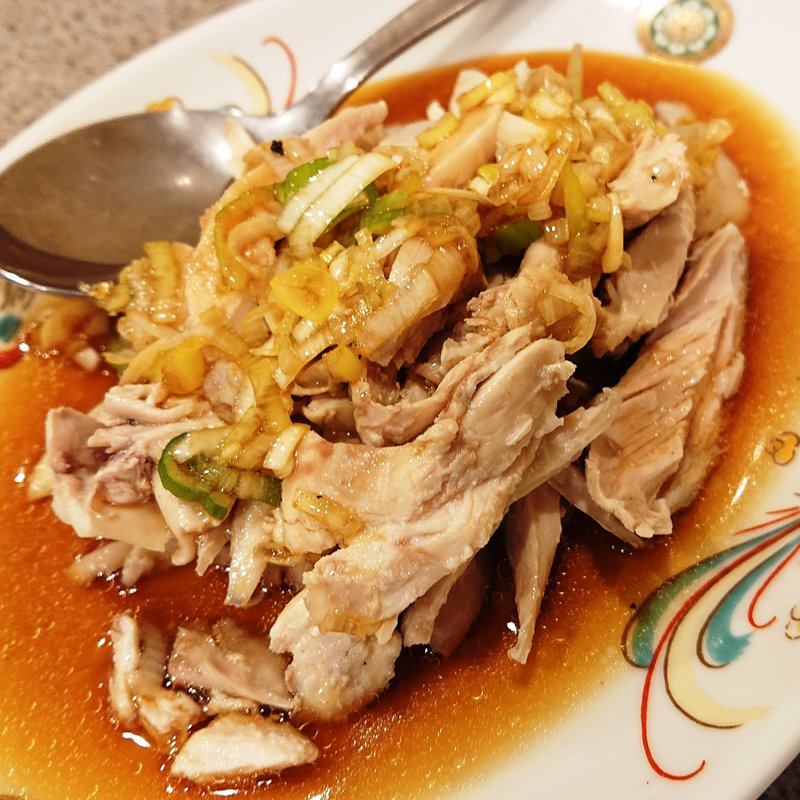 蒸し鶏の冷菜(満堂紅)