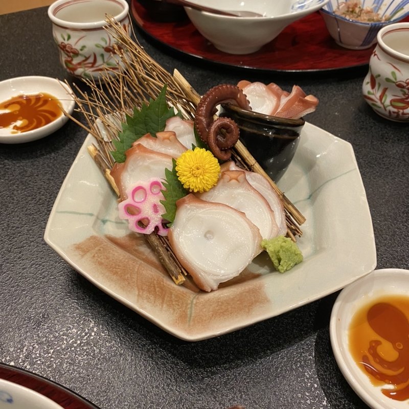 たこの刺身(創菜旬魚はしもと)