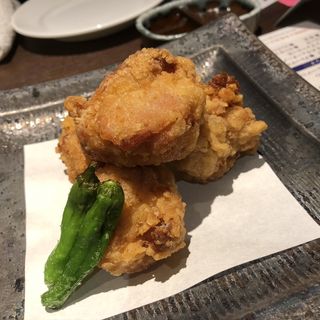鶏の唐揚げ(水たき料亭 博多華味鳥 中洲本店)