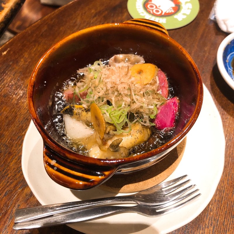 つぶ貝と根菜の和ヒージョ(YUWAERU（結わえる）蔵前 本店)