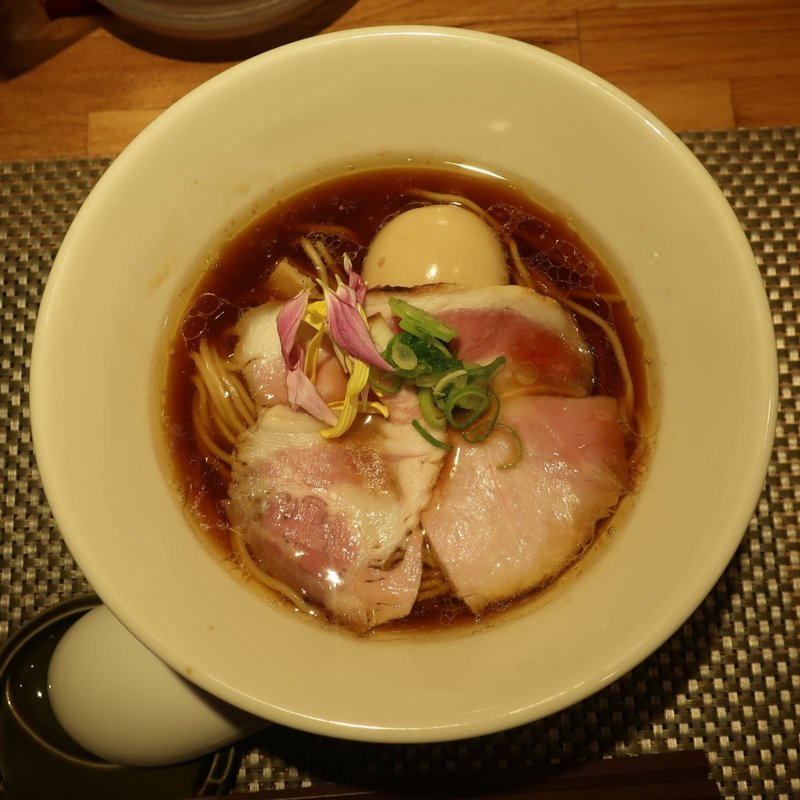 醤油味玉ラーメン(生粋 花のれん)